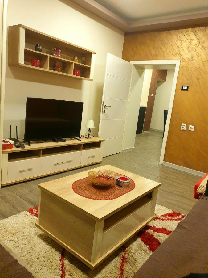 Ceca Apartman Nis Exterior photo