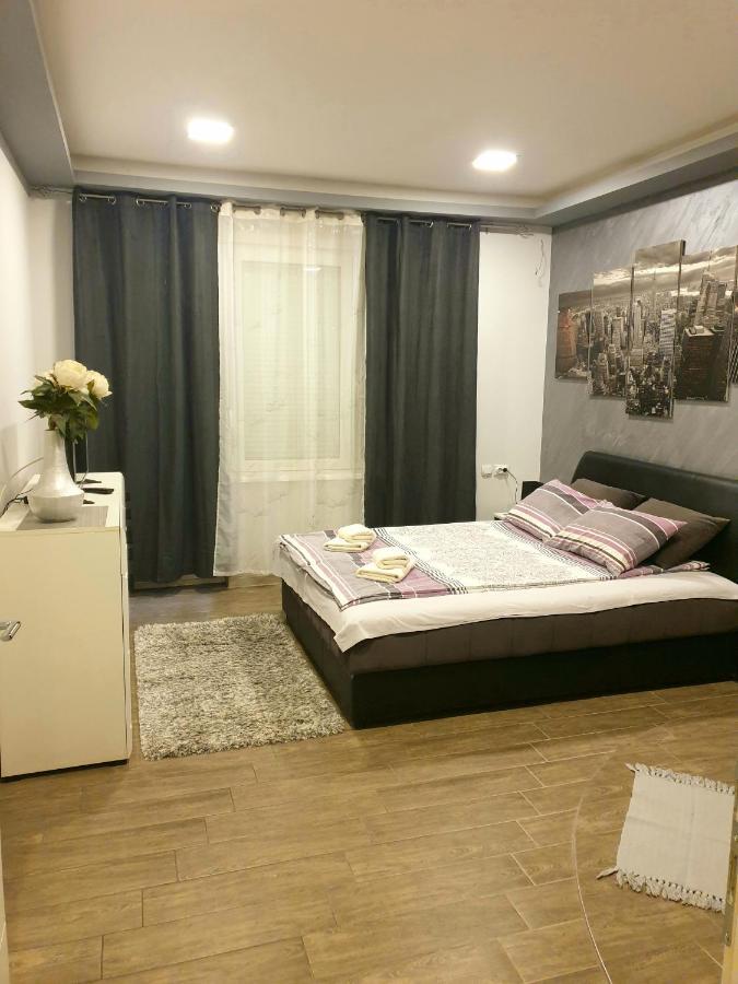 Ceca Apartman Nis Exterior photo