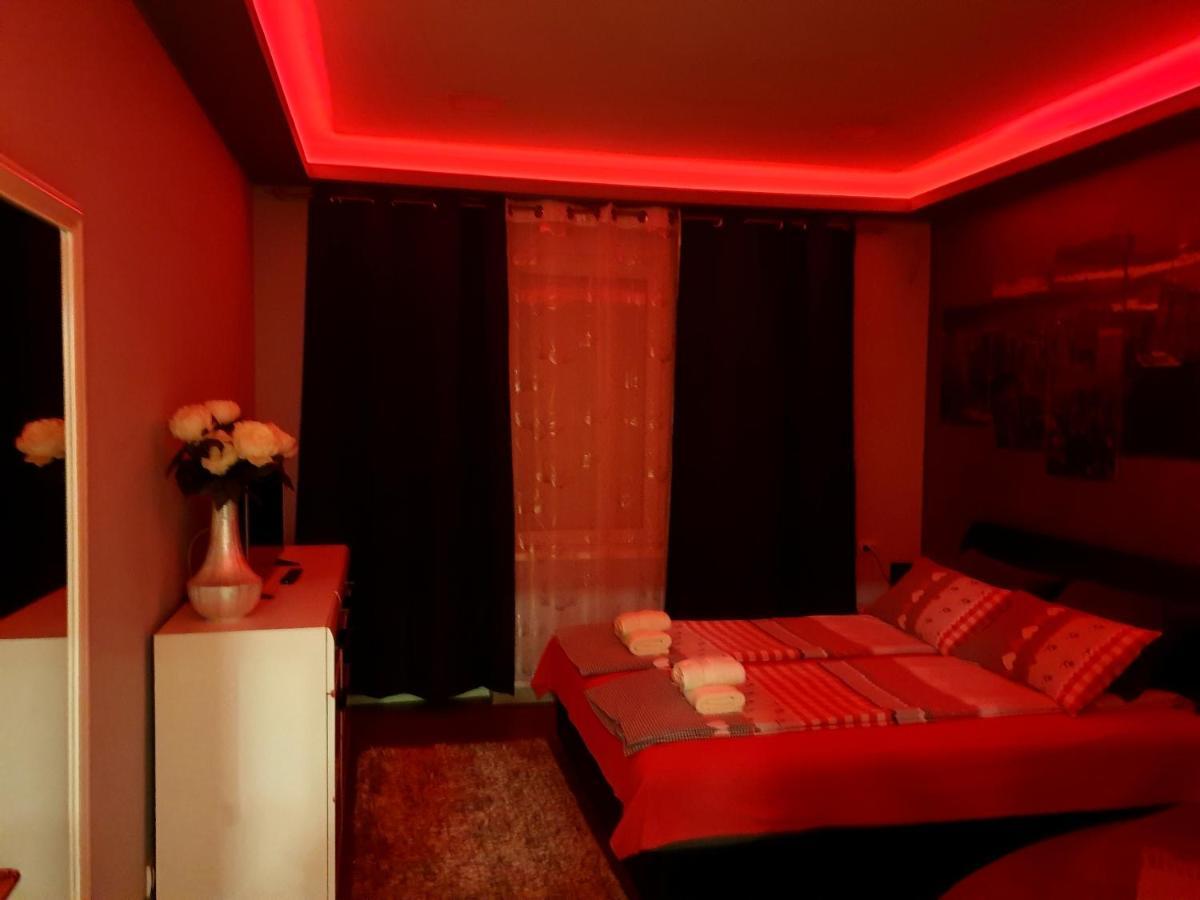 Ceca Apartman Nis Exterior photo