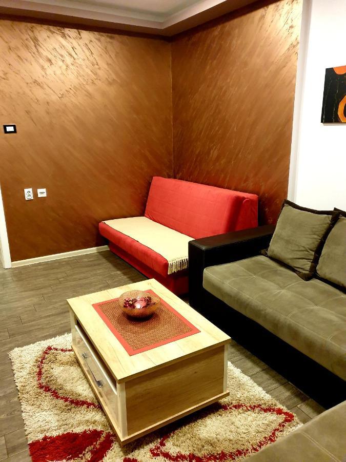 Ceca Apartman Nis Exterior photo